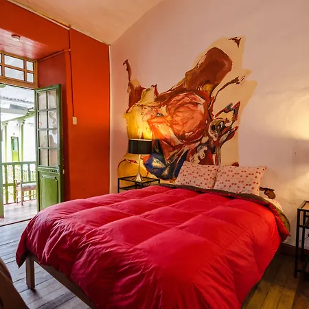 Dragonfly Hostels Cusco-3